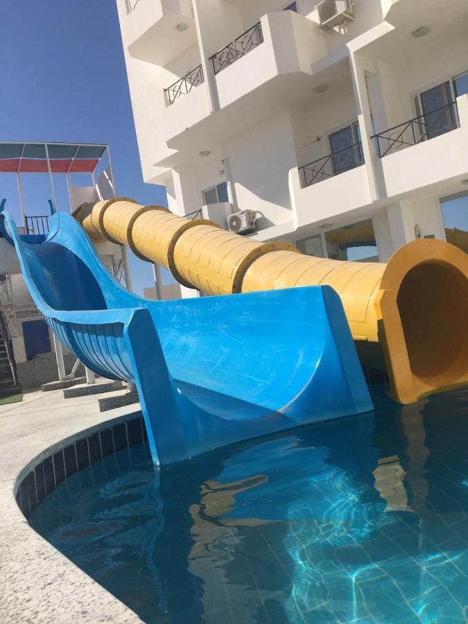 Apartment Bella Rosa Near The Sea Redsealine 洪加達 外观 照片